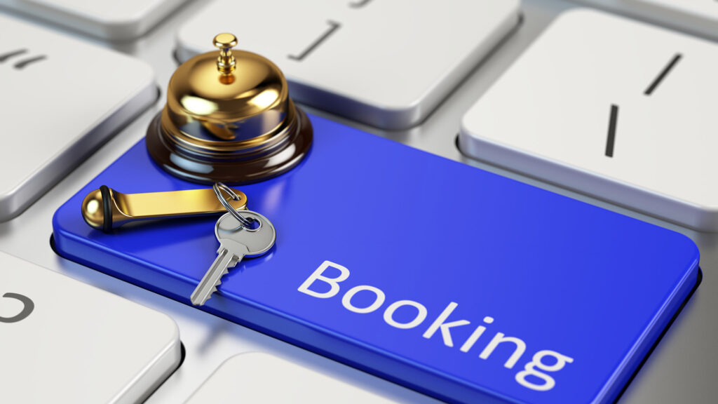 this image was showing best hotel booking tips for everyone