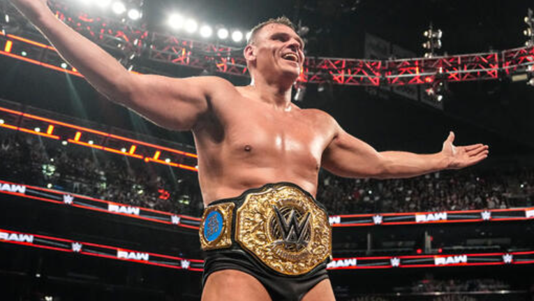 WWE RAW